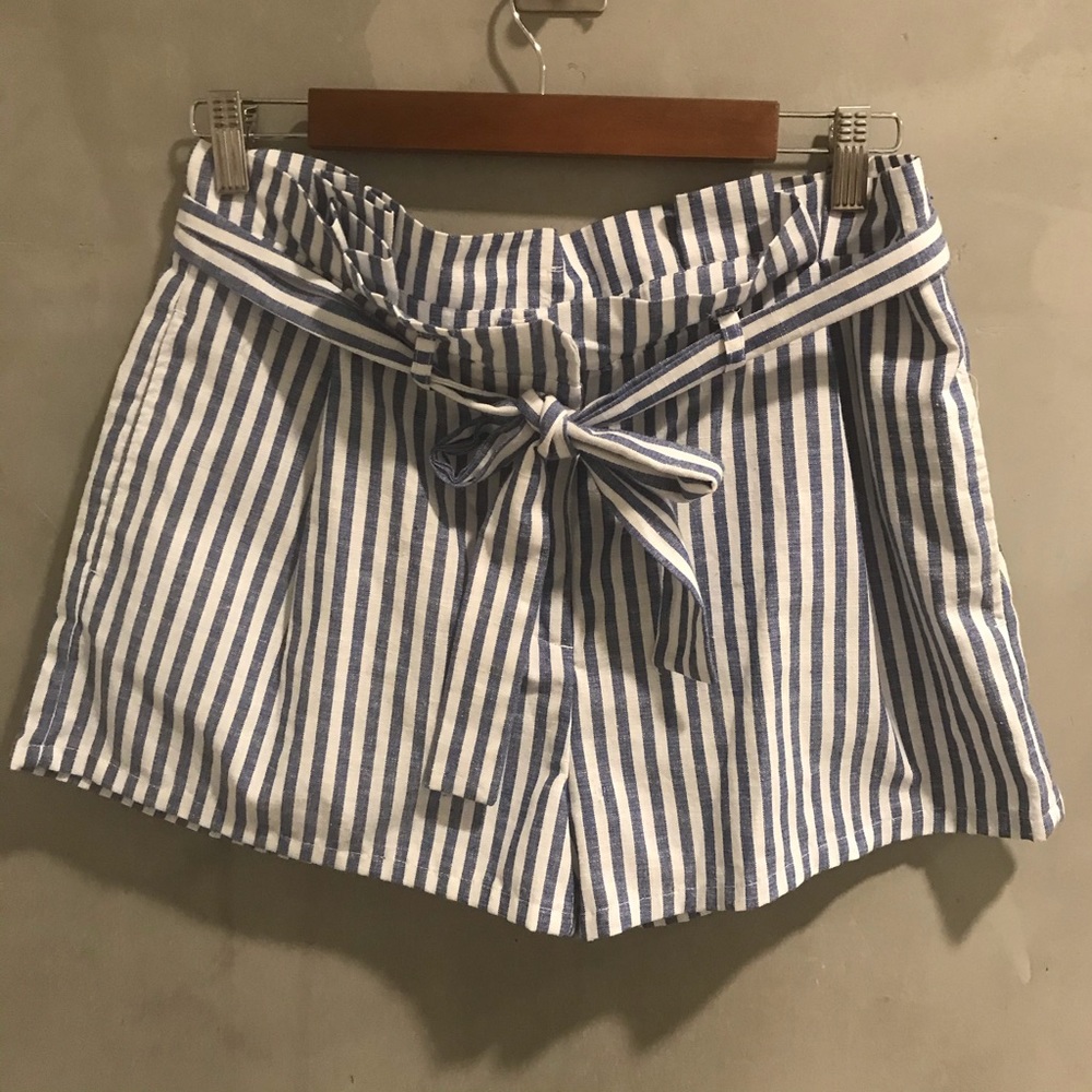 Love Tree strip shorts